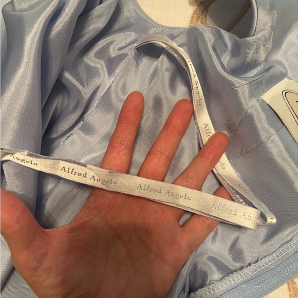 Vintage 1990s Alfred Angelo Union Made Light Blue Portrait Neck Prom Dress, M - Picture 16 of 16